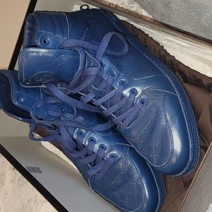 GUCCI sneakers size 11